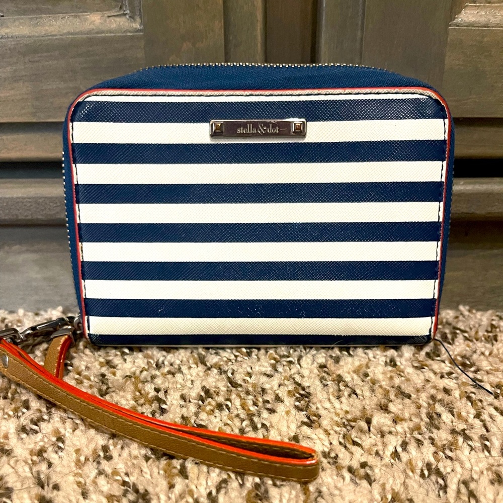 Stella & Dot wallet